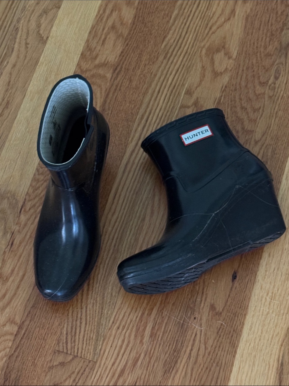 Hunter Black Short wedge Rain Boots for Women 8